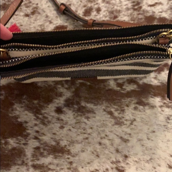 Fossil Devon Stripped Crossbody - Picture 6 of 12